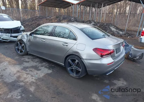 2019 Mercedes-Benz A 220 4Matic from USA, damaged, VIN WDD3G4FB1KW005500